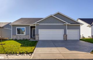 711 NE Doe Pointe Drive, Ankeny, IA 50021