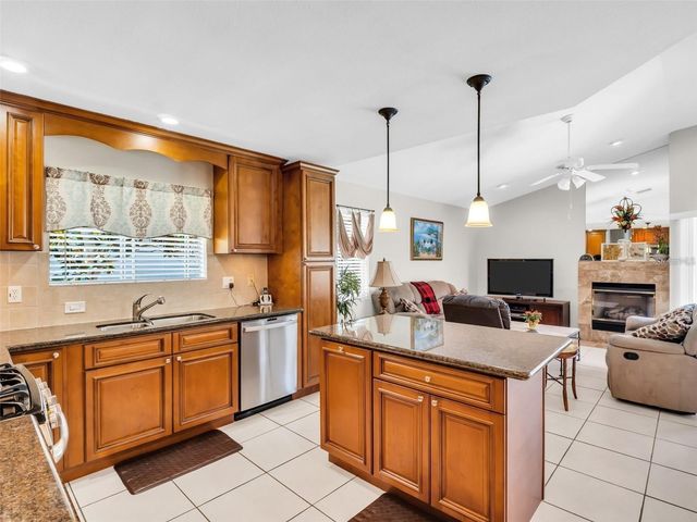 1070 S POINTE ALEXIS DRIVE, Tarpon Springs, FL 34689