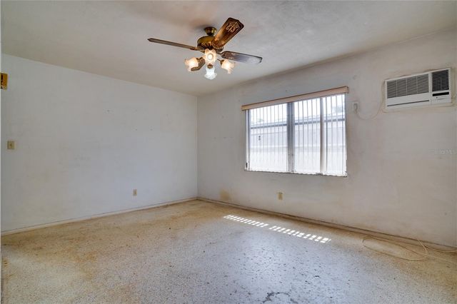 5619 19TH AVENUE N, St Petersburg, FL 33710