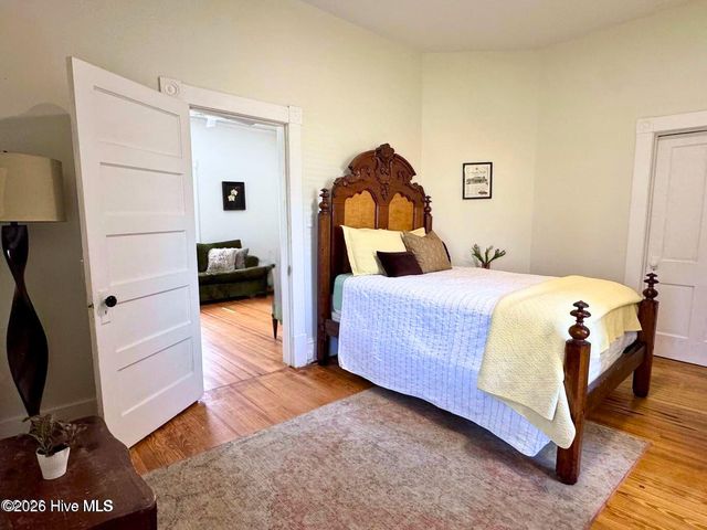 3405 Oaks Road, New Bern, NC 28560