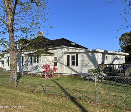 3405 Oaks Road, New Bern, NC 28560