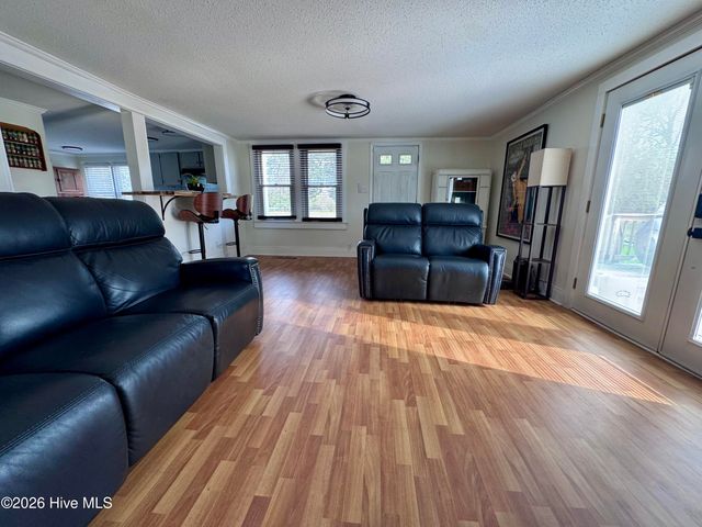 3405 Oaks Road, New Bern, NC 28560