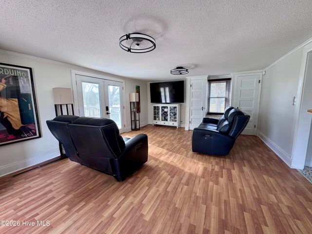 3405 Oaks Road, New Bern, NC 28560