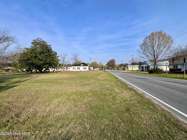 3405 Oaks Road, New Bern, NC 28560