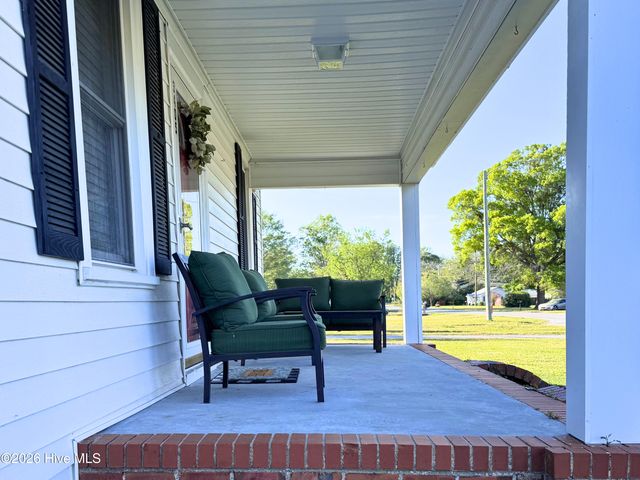 3405 Oaks Road, New Bern, NC 28560