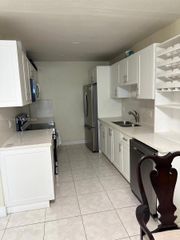 300 NE 191st St 219, Miami, FL 33179