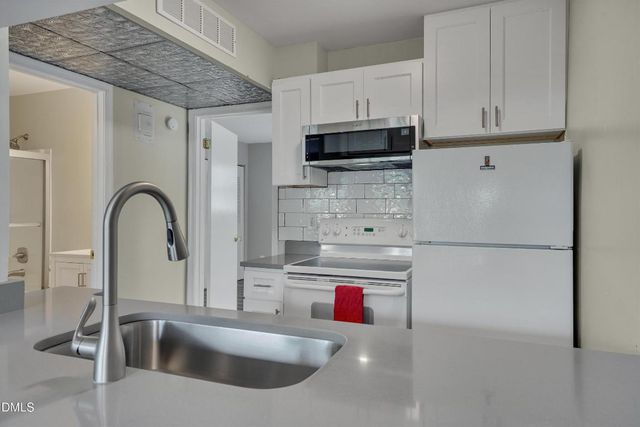 807 W Trinity Avenue Apt 130, Durham, NC 27701