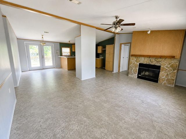 573 Bluebonnet, Livingston, TX 77351