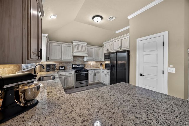 13510 N 130th East Avenue, Collinsville, OK 74021