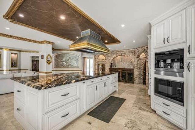 2390 KENT PLACE, Clearwater, FL 33764