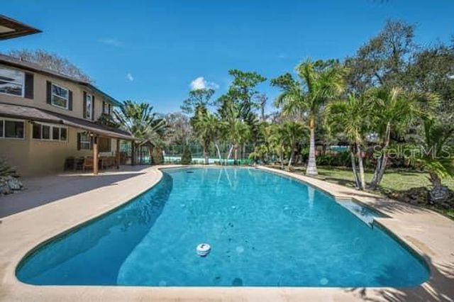 2390 KENT PLACE, Clearwater, FL 33764