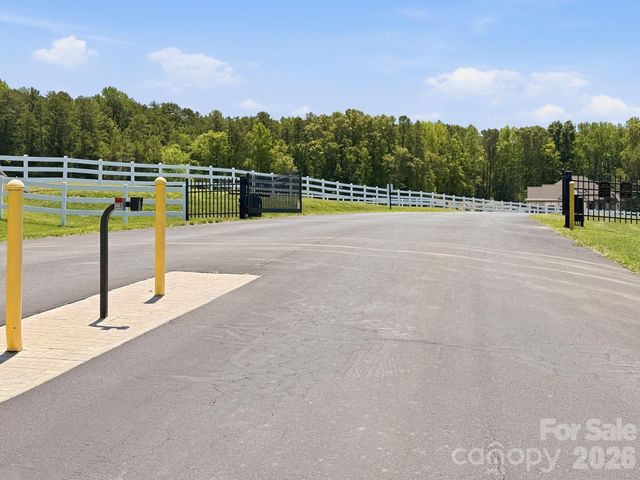 1434 Steeplechase Drive, Mount Pleasant, NC 28124