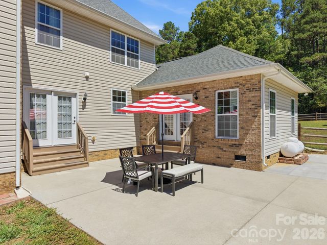1434 Steeplechase Drive, Mount Pleasant, NC 28124