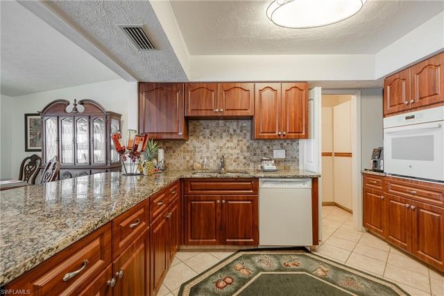4015 SE 20th PL 503, Cape Coral, FL 33904