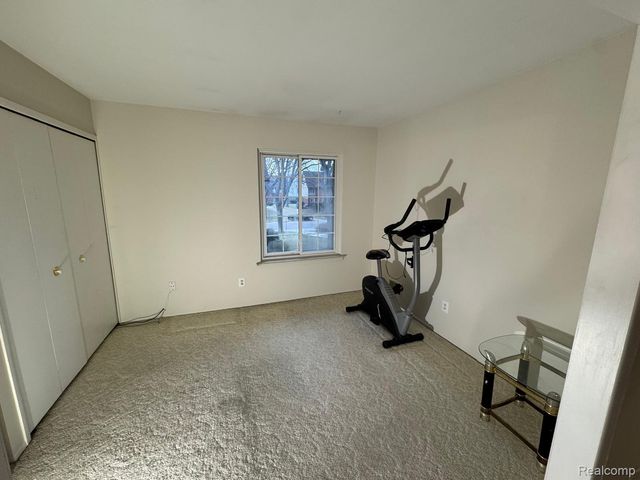 30212 Southfield Road 237, Southfield, MI 48076