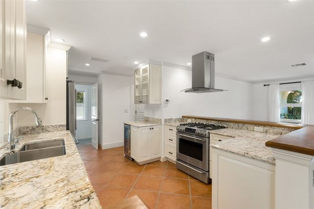 315 Date Palm Road, Vero Beach, FL 32963