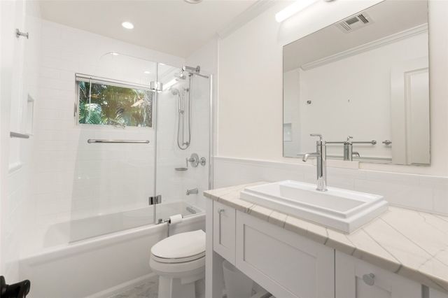 315 Date Palm Road, Vero Beach, FL 32963