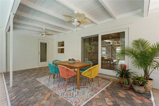 315 Date Palm Road, Vero Beach, FL 32963