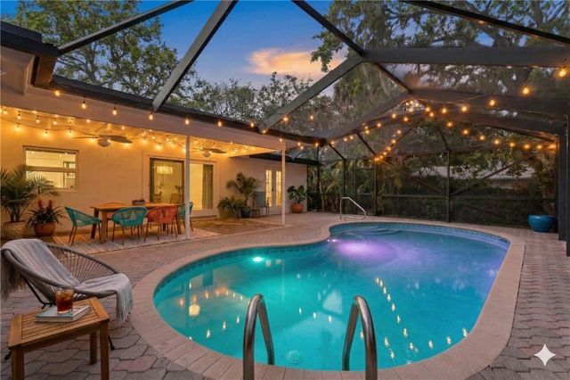 315 Date Palm Road, Vero Beach, FL 32963