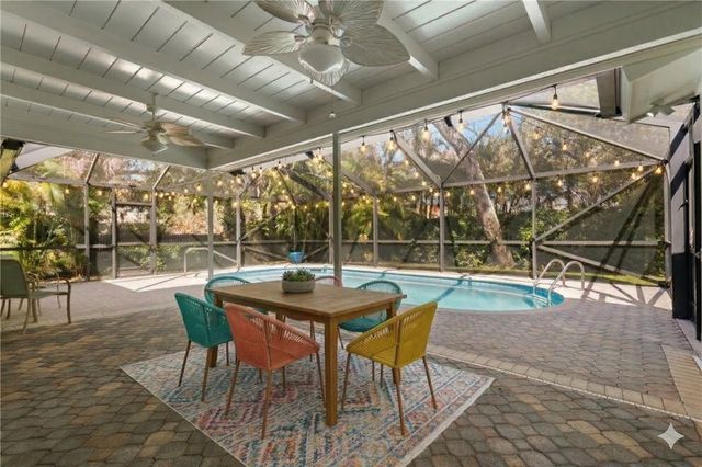 315 Date Palm Road, Vero Beach, FL 32963