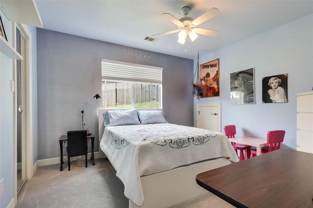 3000 Constitution DR, Lago Vista, TX 78645