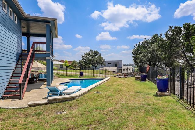 3000 Constitution DR, Lago Vista, TX 78645