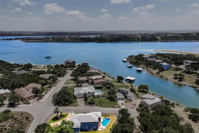 3000 Constitution DR, Lago Vista, TX 78645