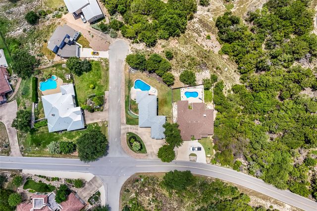 3000 Constitution DR, Lago Vista, TX 78645