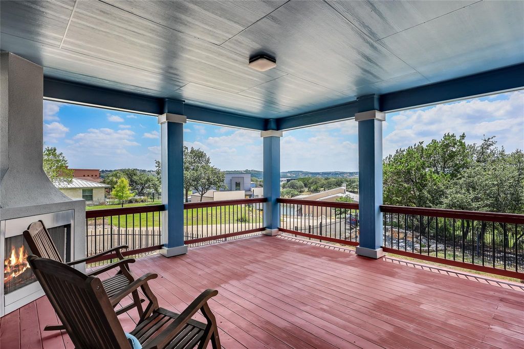 3000 Constitution DR, Lago Vista, TX 78645