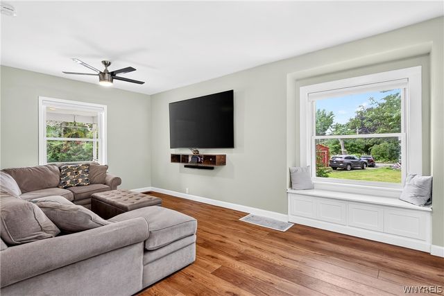 6025 Mckinley Parkway, Hamburg, NY 14075