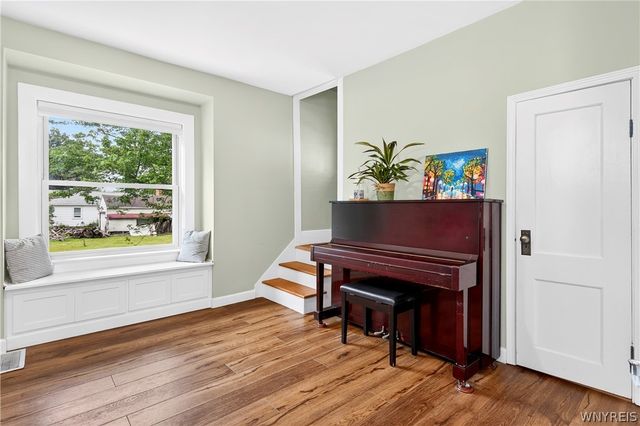 6025 Mckinley Parkway, Hamburg, NY 14075