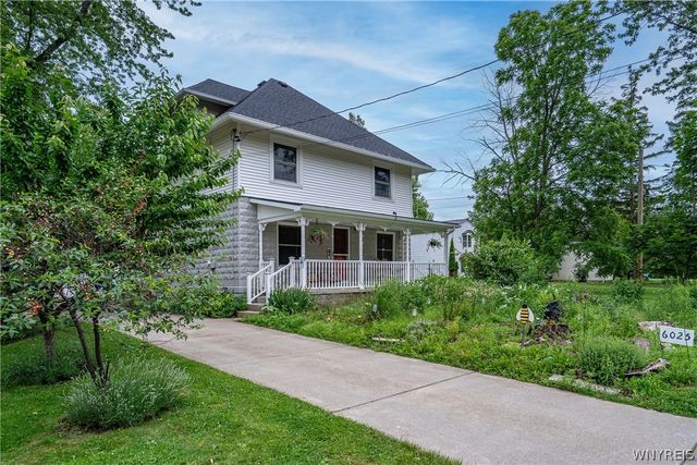 6025 Mckinley Parkway, Hamburg, NY 14075