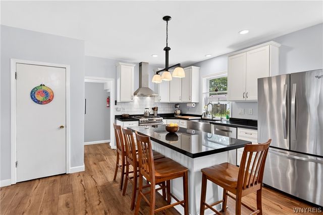 6025 Mckinley Parkway, Hamburg, NY 14075