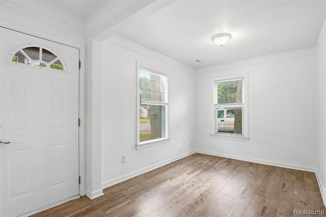 15326 Brookfield Street, Livonia, MI 48154