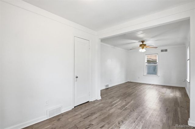15326 Brookfield Street, Livonia, MI 48154