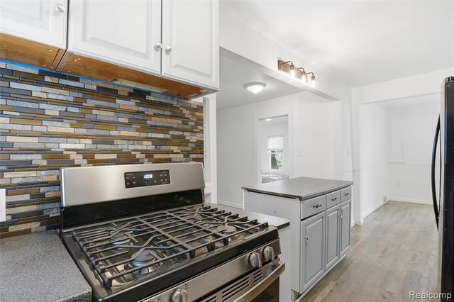 15326 Brookfield Street, Livonia, MI 48154