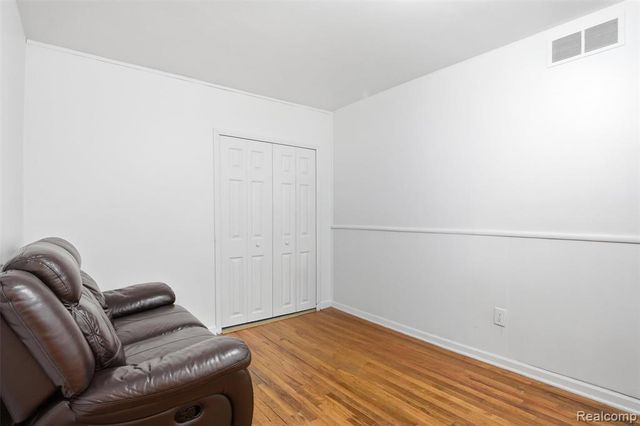 15326 Brookfield Street, Livonia, MI 48154