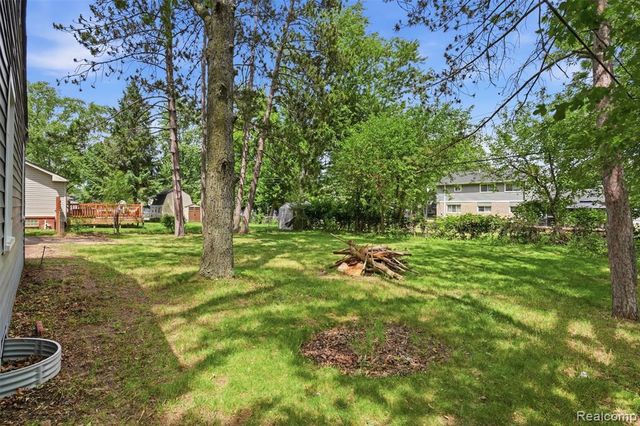 15326 Brookfield Street, Livonia, MI 48154