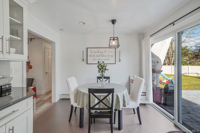 10 Pickwick Court, Stony Brook, NY 11790