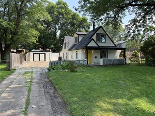 2715 45th Street, Des Moines, IA 50310