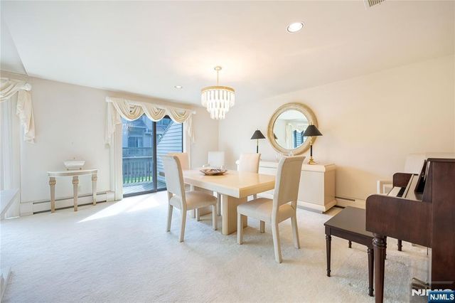 856 Hemlock Court T175, Norwood, NJ 07648