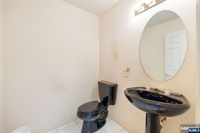 856 Hemlock Court T175, Norwood, NJ 07648