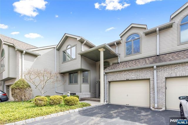 856 Hemlock Court T175, Norwood, NJ 07648