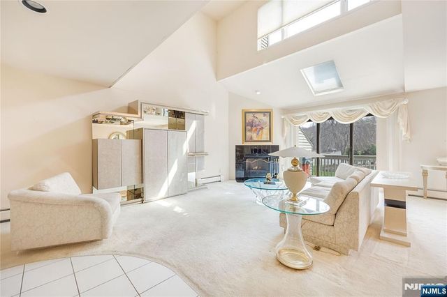 856 Hemlock Court T175, Norwood, NJ 07648