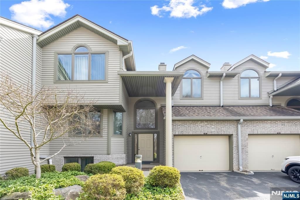 856 Hemlock Court T175, Norwood, NJ 07648