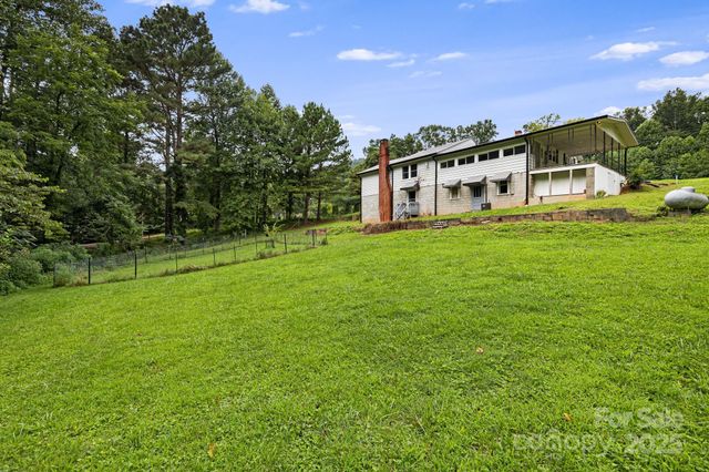 8171 Sugar Hill Road, Marion, NC 28752