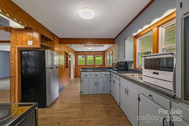8171 Sugar Hill Road, Marion, NC 28752