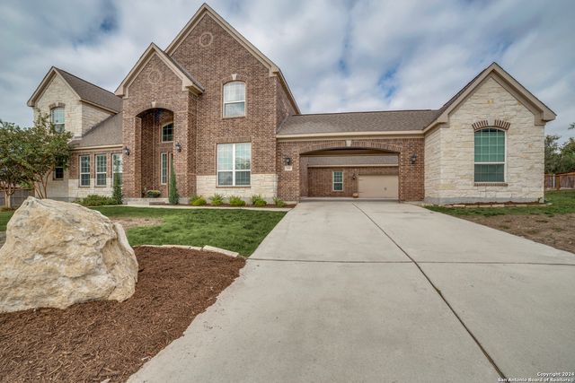 192 Sunrise Hill, Castroville, TX 78009