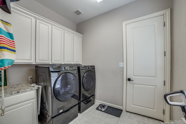 192 Sunrise Hill, Castroville, TX 78009
