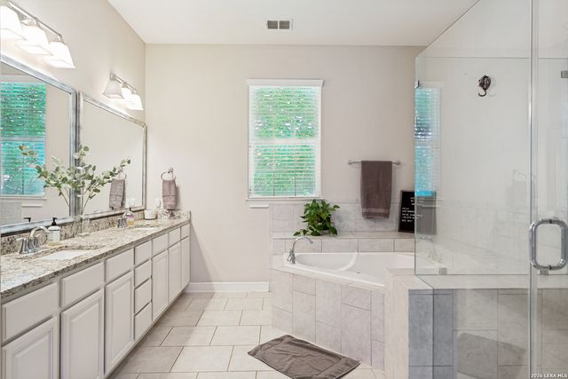 192 Sunrise Hill, Castroville, TX 78009